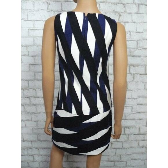 $348 Trina Turk Tweed Knit Signature Print Drop Waist Shift Dress 2 NEW - Picture 5 of 6